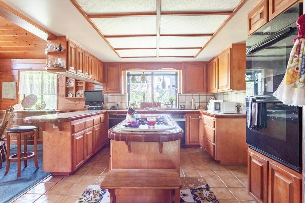 Lakeview 3-Story Winter Home 크레스틀린 외부 사진